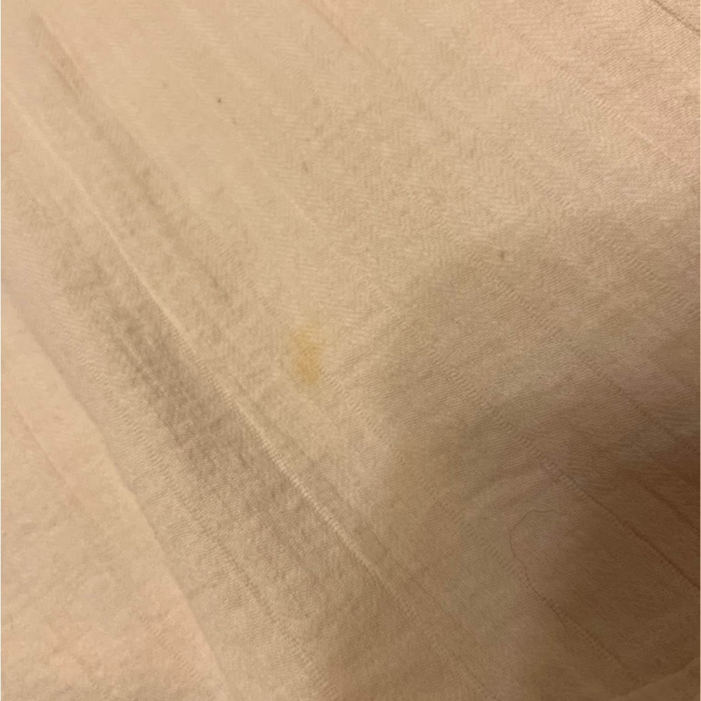 Women's Cream Button-Up Top - Picture 3 of 3
